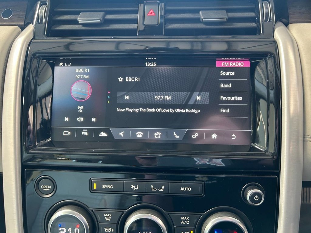 Used Land Rover Discovery 2017 for sale - 77809960: Photo 48