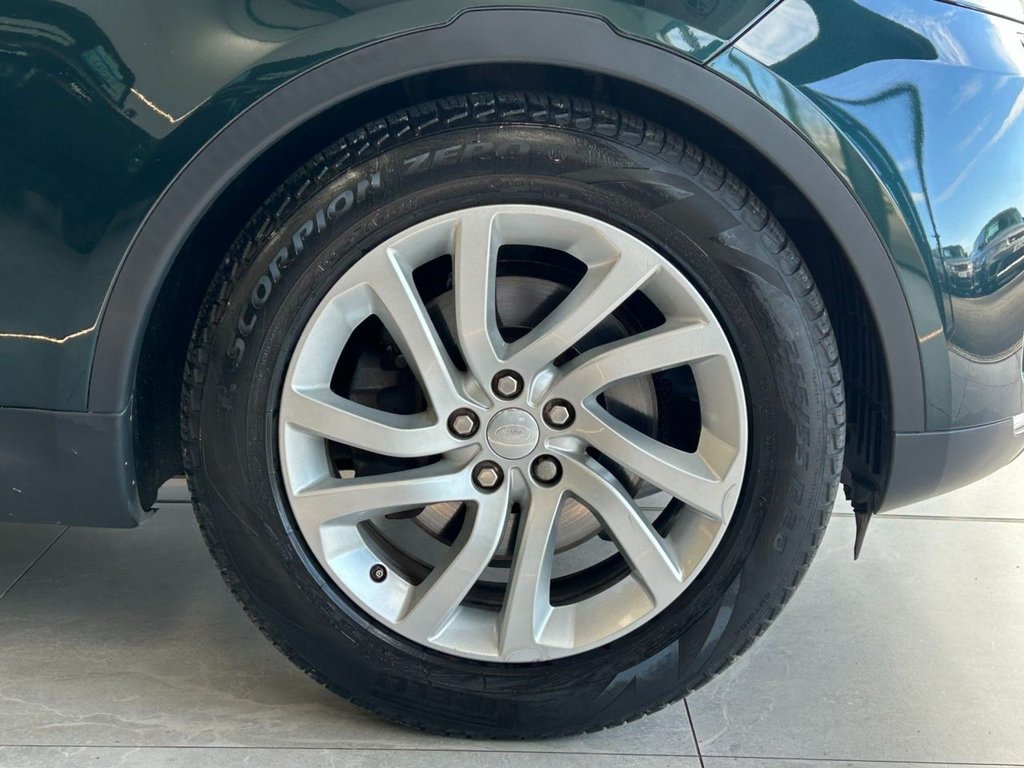 Used Land Rover Discovery 2017 for sale - 77809960: Photo 9