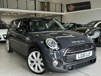 Used MINI Hatch 2018 for sale - 79046845: Photo