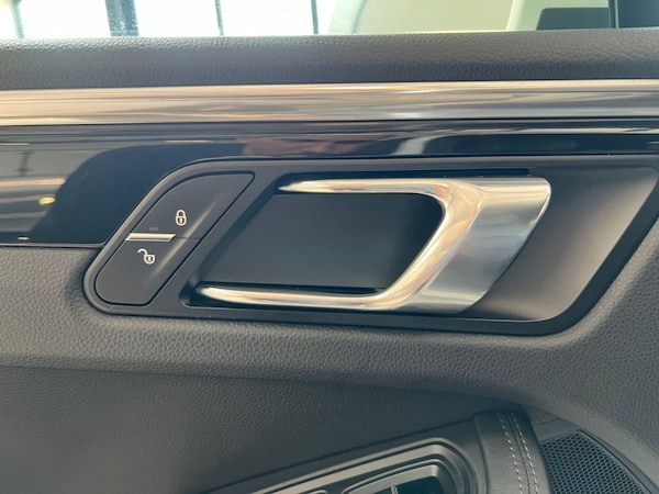 Used Porsche Macan 2014 for sale - 75560003: Photo 38