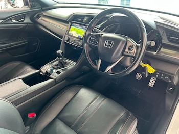 Used Honda Civic 2019 for sale - 79563024: Photo