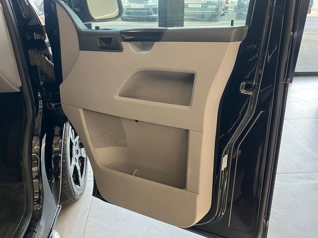 Used Volkswagen Transporter 2015 for sale - 76941657: Photo 27