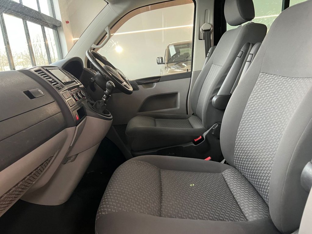 Used Volkswagen Transporter 2015 for sale - 76941657: Photo 43