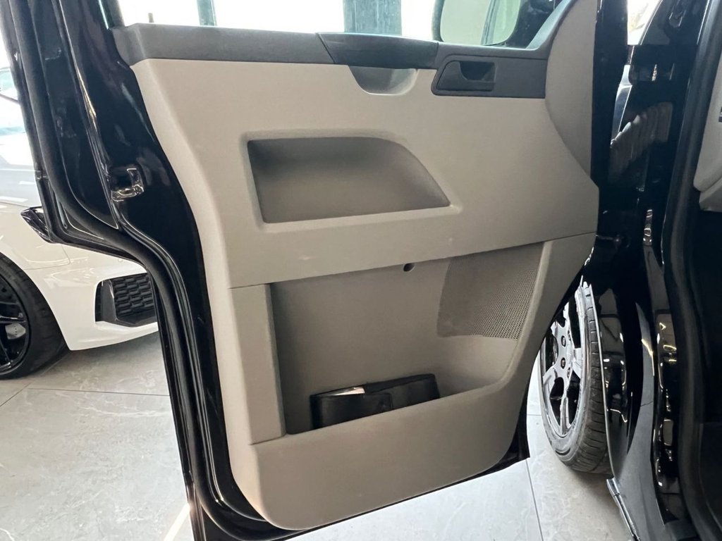 Used Volkswagen Transporter 2015 for sale - 76941657: Photo 46