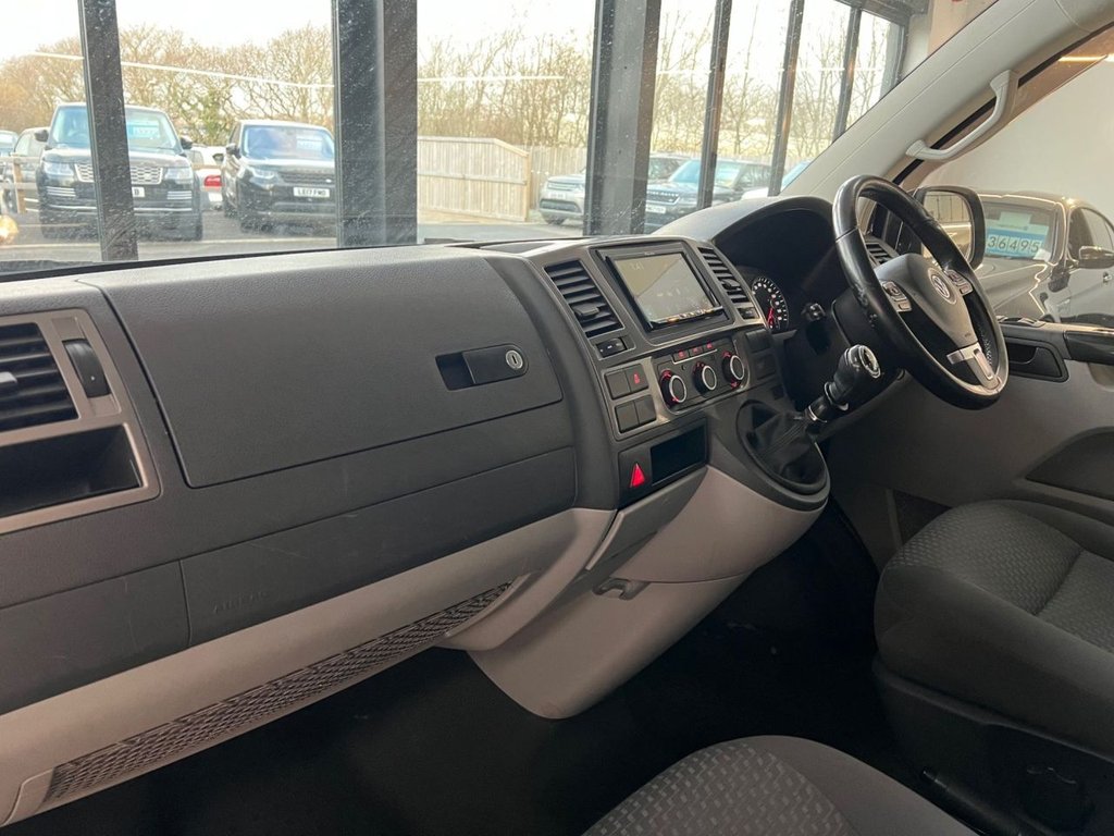 Used Volkswagen Transporter 2015 for sale - 76941657: Photo 47