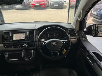 Used Volkswagen Caravelle 2017 for sale - 79322994: Photo