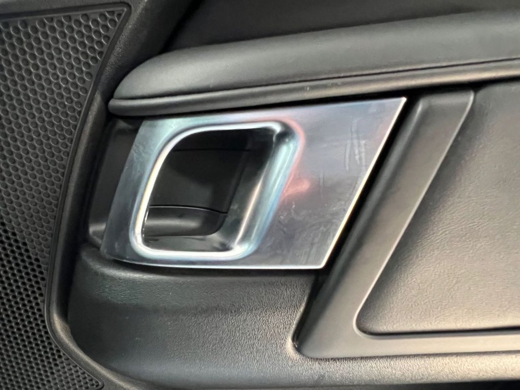 Used Land Rover Discovery 2019 for sale - 76686110: Photo 35