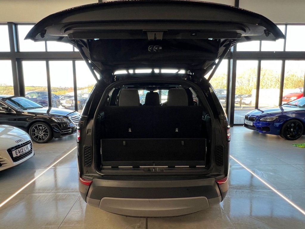 Used Land Rover Discovery 2019 for sale - 76686110: Photo 5