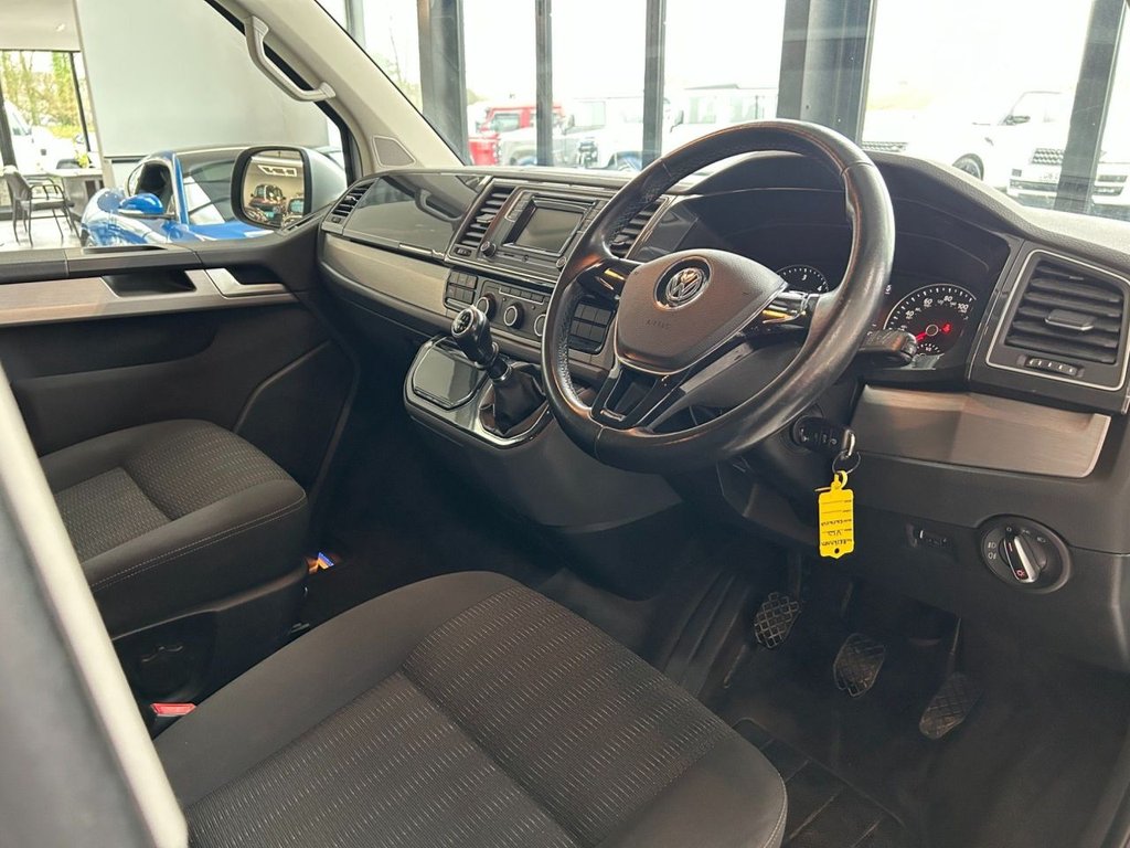 Used Volkswagen Caravelle 2016 for sale - 77919987: Photo 3