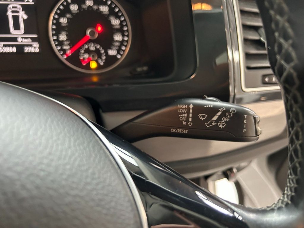 Used Volkswagen Caravelle 2016 for sale - 77919987: Photo 37