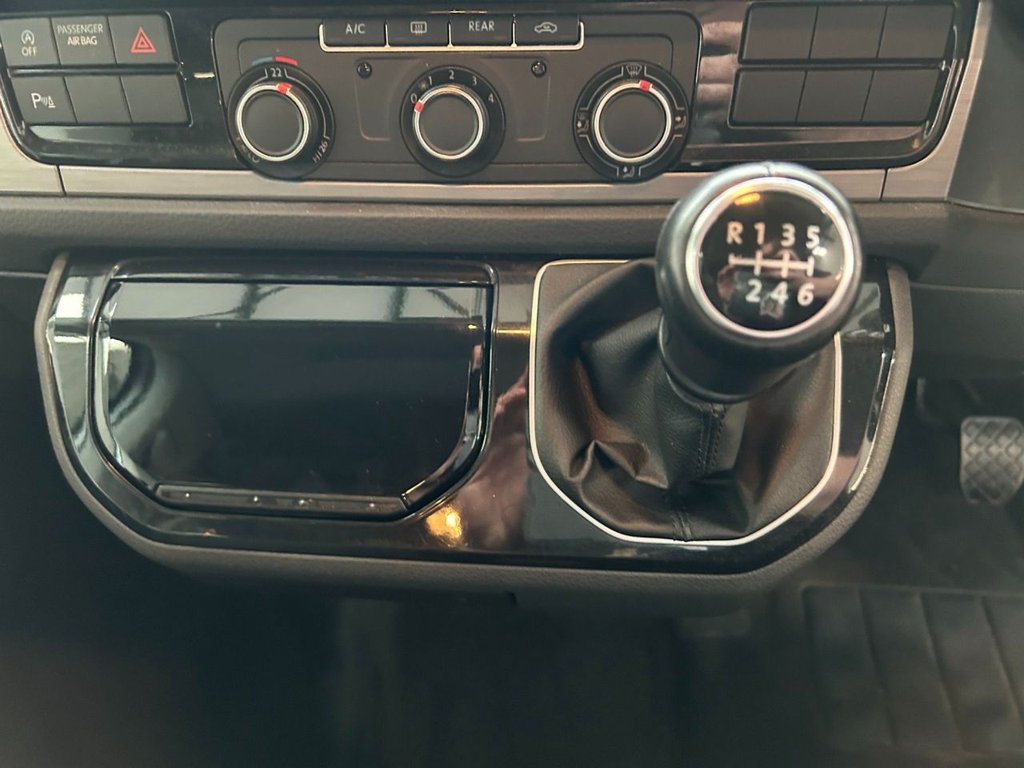 Used Volkswagen Caravelle 2016 for sale - 77919987: Photo 38