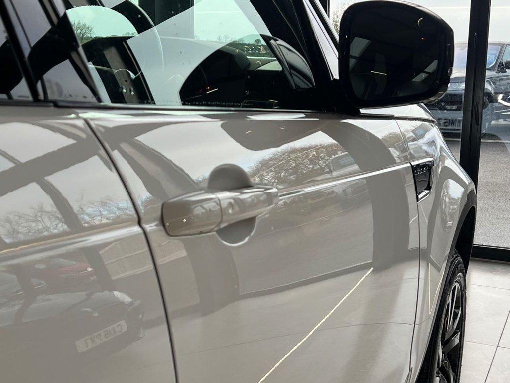 Used Land Rover Discovery 2017 for sale - 76654582: Photo 7