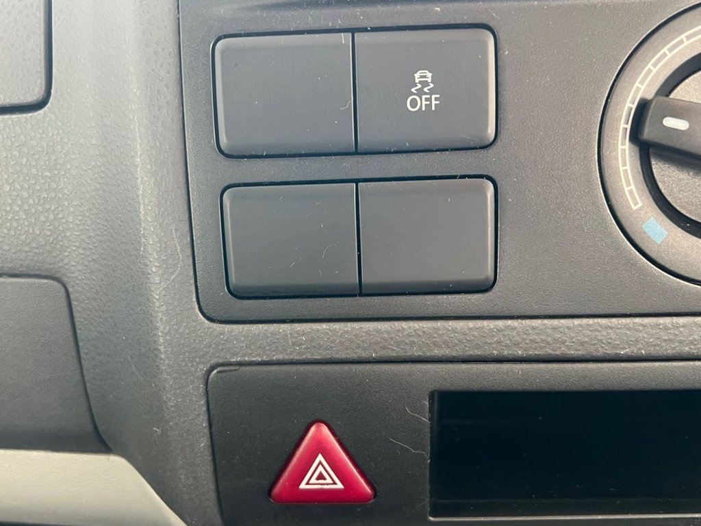 Used Volkswagen Transporter 2015 for sale - 78166899: Photo 27