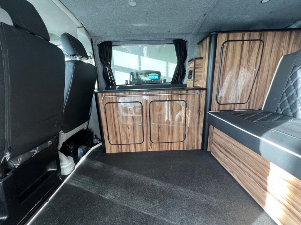 Used Volkswagen Transporter 2015 for sale - 78166899: Photo 3