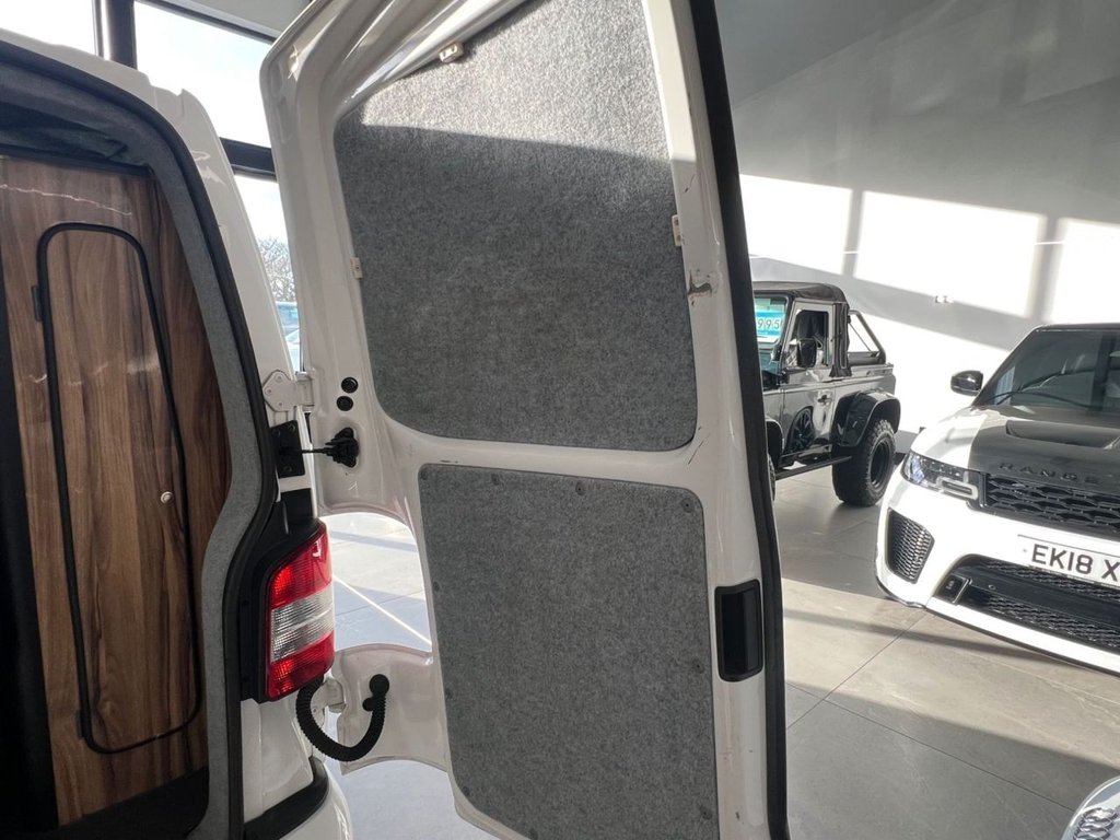 Used Volkswagen Transporter 2015 for sale - 78166899: Photo 32