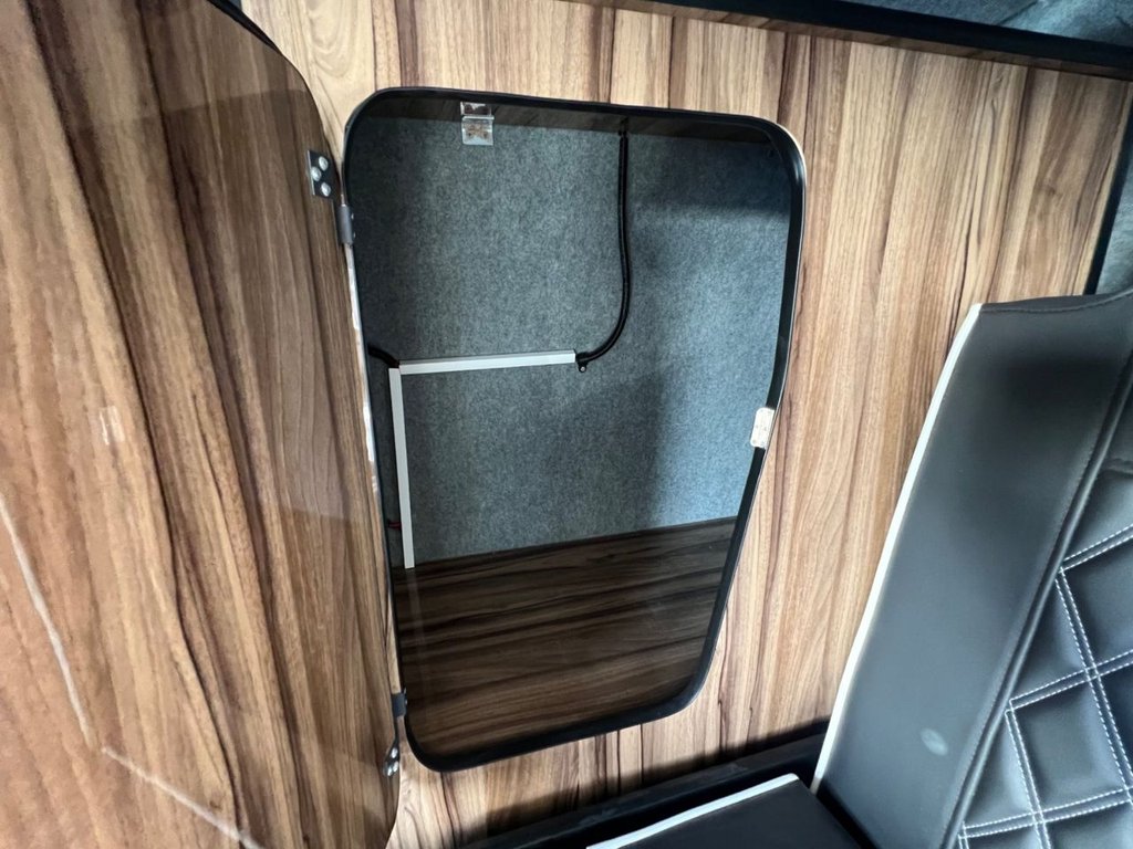 Used Volkswagen Transporter 2015 for sale - 78166899: Photo 46