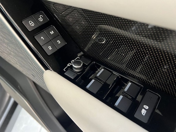 Used Land Rover Range Rover Velar 2017 for sale - 76292017: Photo 33