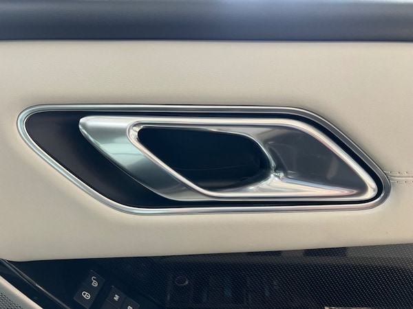Used Land Rover Range Rover Velar 2017 for sale - 76292017: Photo 34
