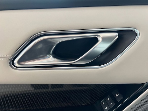 Used Land Rover Range Rover Velar 2017 for sale - 76292017: Photo 40