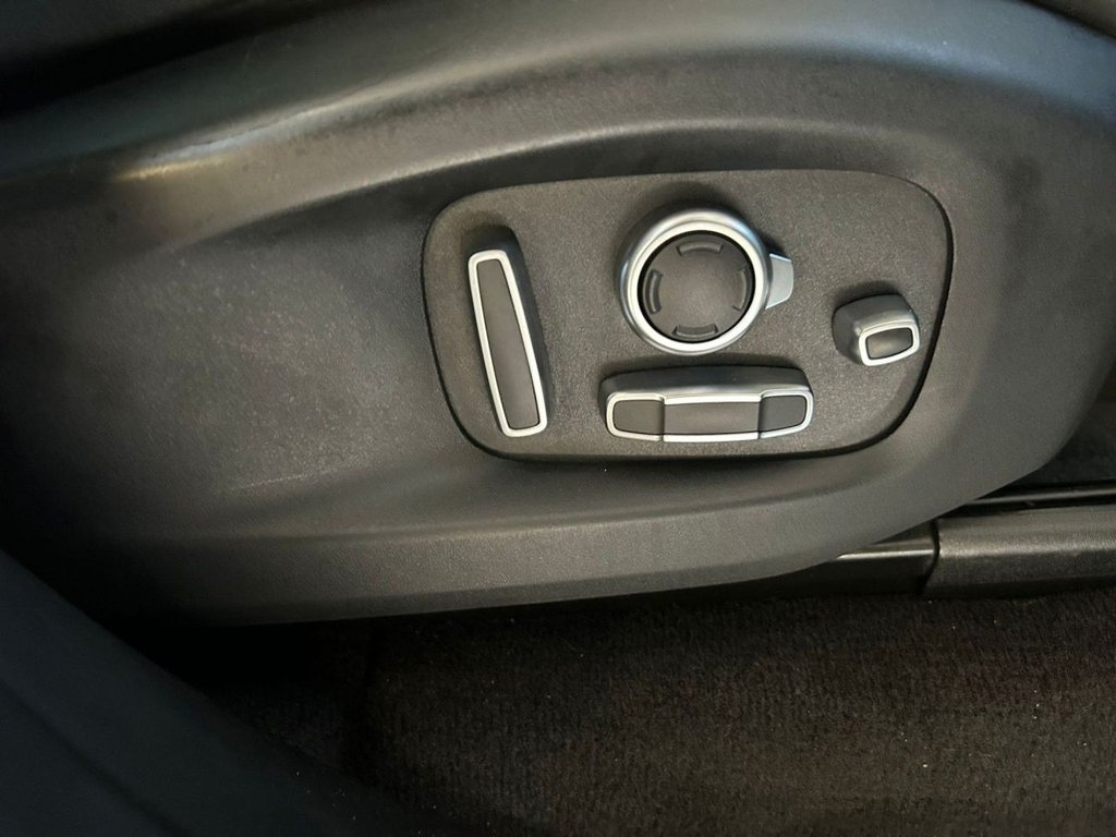 Used Land Rover Range Rover Sport 2018 for sale - 76909870: Photo 32