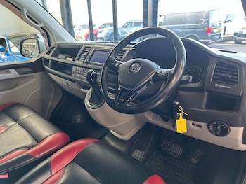 Used Volkswagen Transporter 2016 for sale - 78167313: Photo