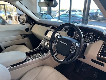 Used Land Rover Range Rover Sport 2017 for sale - 77048728: Photo