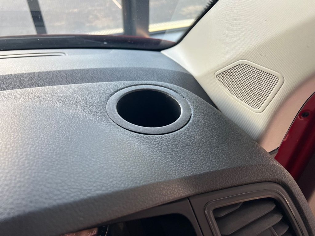 Used Volkswagen Transporter 2017 for sale - 76665647: Photo 34