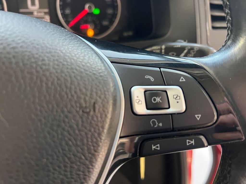 Used Volkswagen Transporter 2017 for sale - 76665647: Photo 36