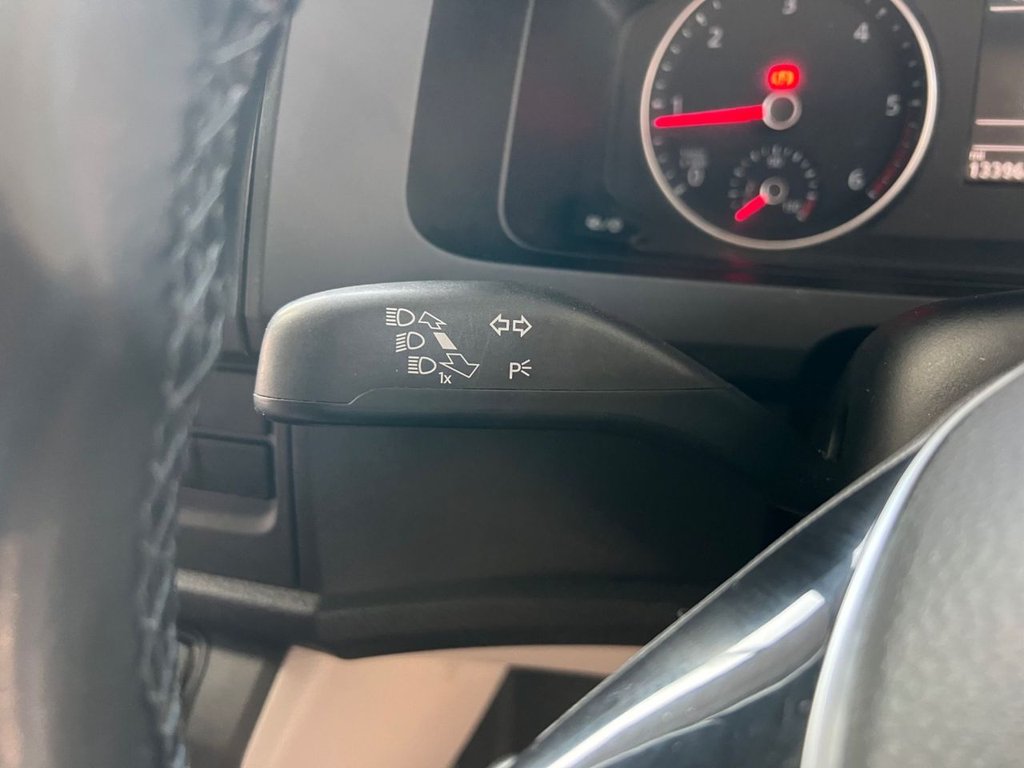 Used Volkswagen Transporter 2017 for sale - 76665647: Photo 37