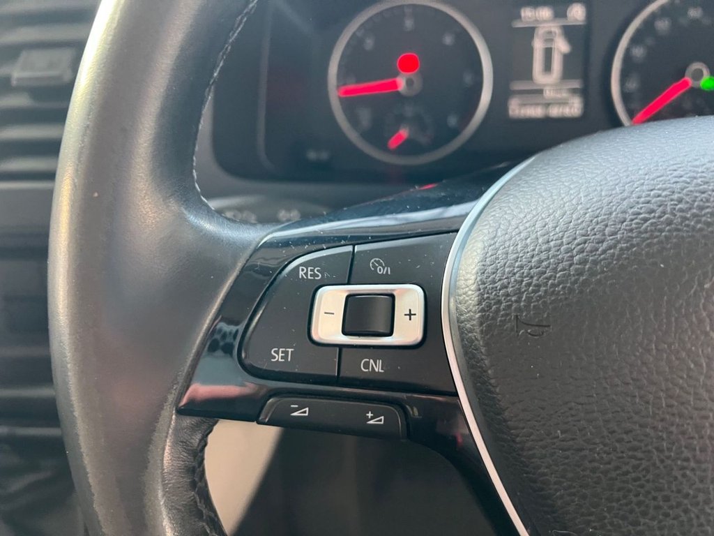 Used Volkswagen Transporter 2017 for sale - 76665647: Photo 38