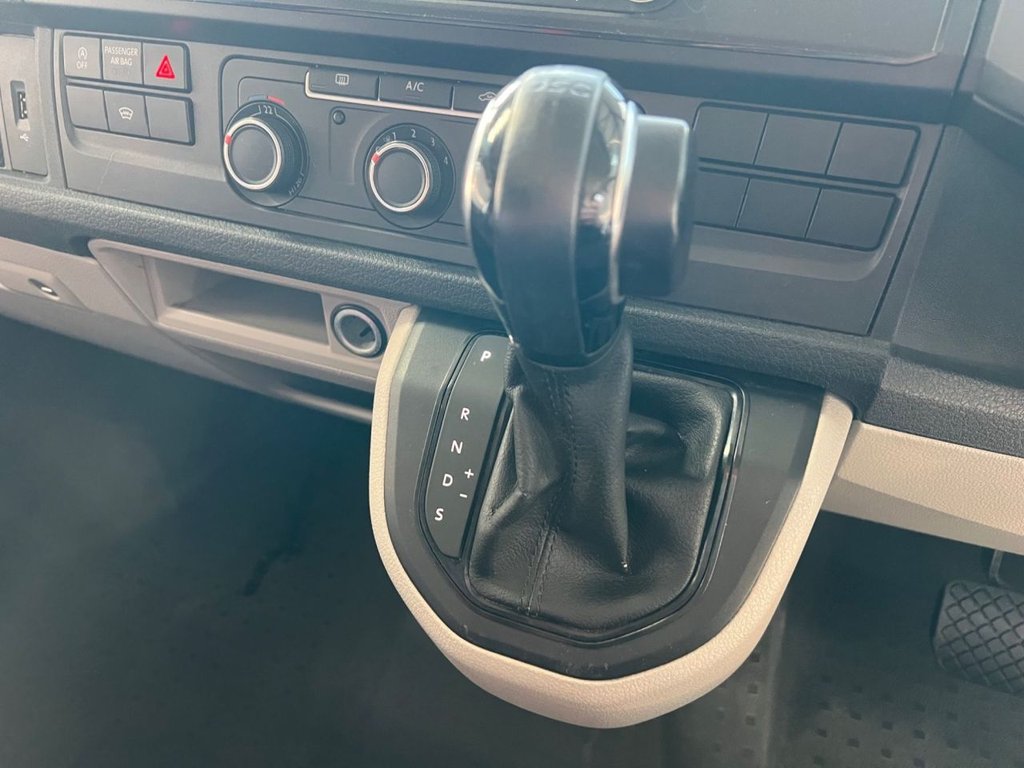 Used Volkswagen Transporter 2017 for sale - 76665647: Photo 40