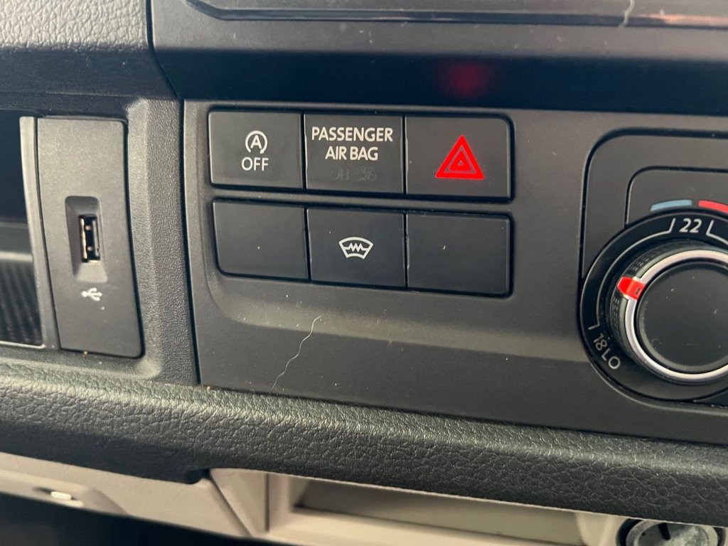 Used Volkswagen Transporter 2017 for sale - 76665647: Photo 44