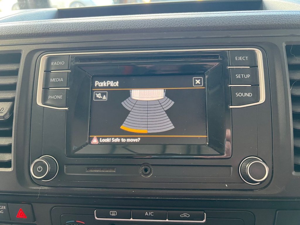 Used Volkswagen Transporter 2017 for sale - 76665647: Photo 47