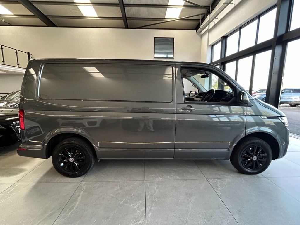 Used Volkswagen Transporter 2021 for sale - 78166905: Photo 2