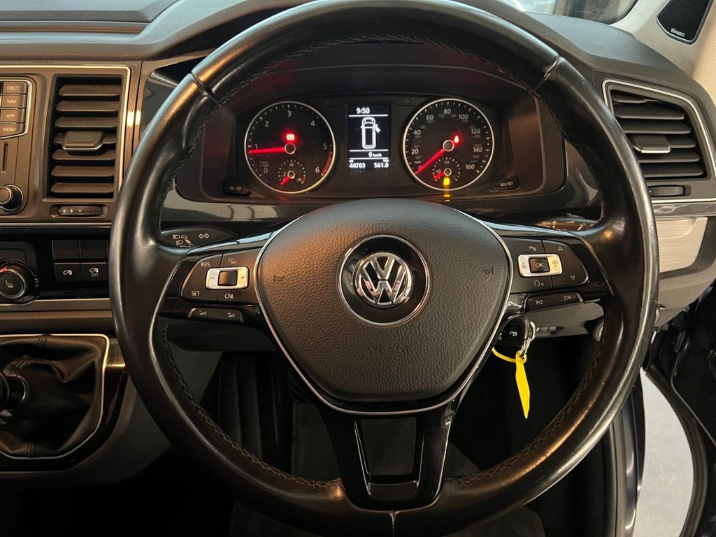 Used Volkswagen Transporter 2017 for sale - 77037647: Photo 4