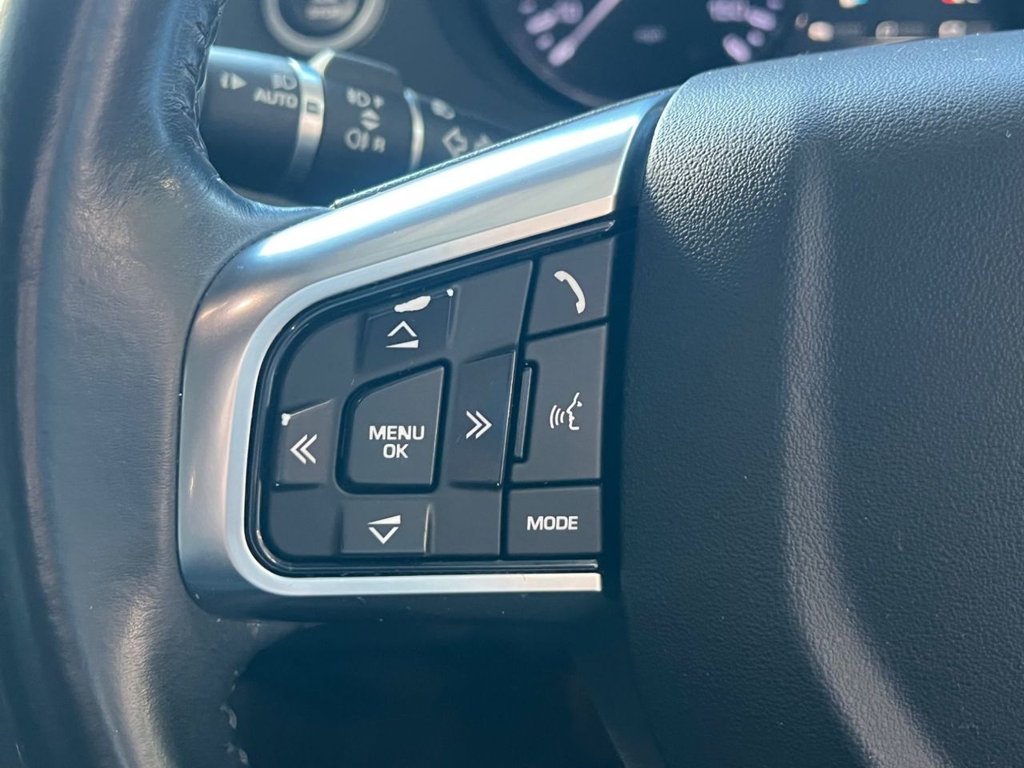 Used Land Rover Discovery Sport 2015 for sale - 77394307: Photo 49