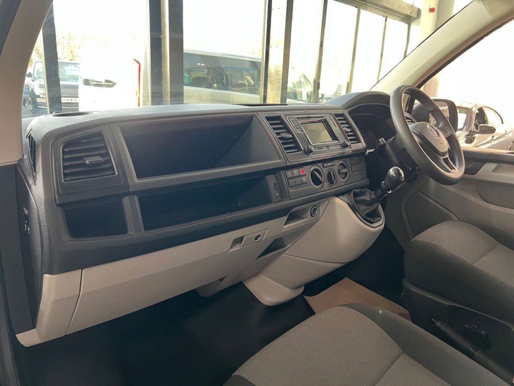 Used Volkswagen Transporter 2017 for sale - 77153152: Photo 31