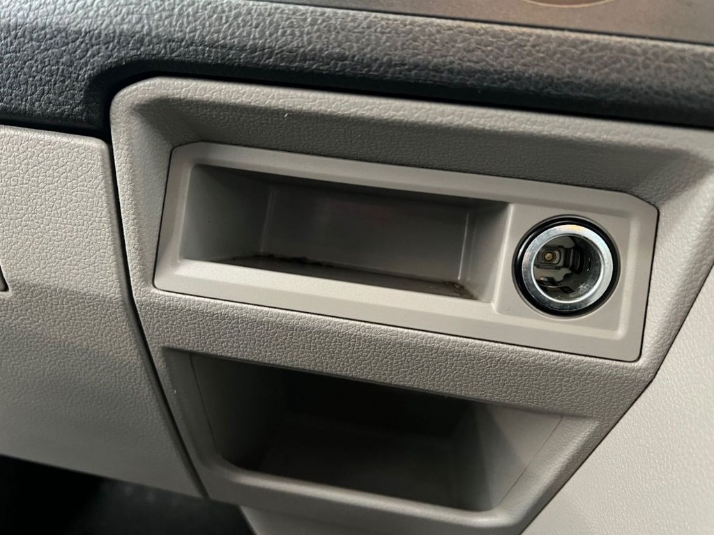 Used Volkswagen Transporter 2017 for sale - 77153152: Photo 33