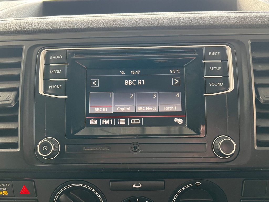 Used Volkswagen Transporter 2017 for sale - 77153152: Photo 36