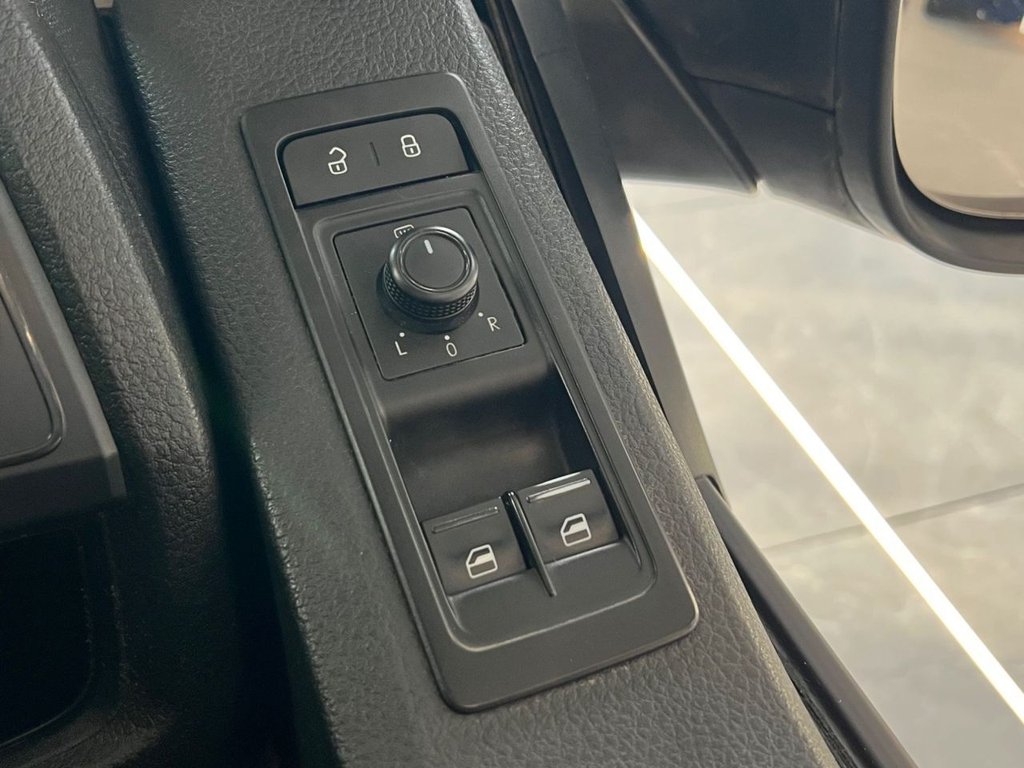 Used Volkswagen Transporter 2017 for sale - 77153152: Photo 45