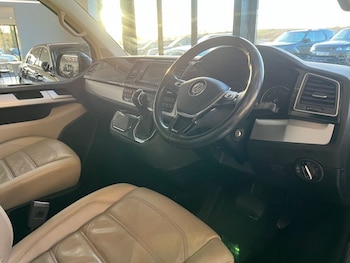 Used Volkswagen Caravelle 2019 for sale - 76973083: Photo