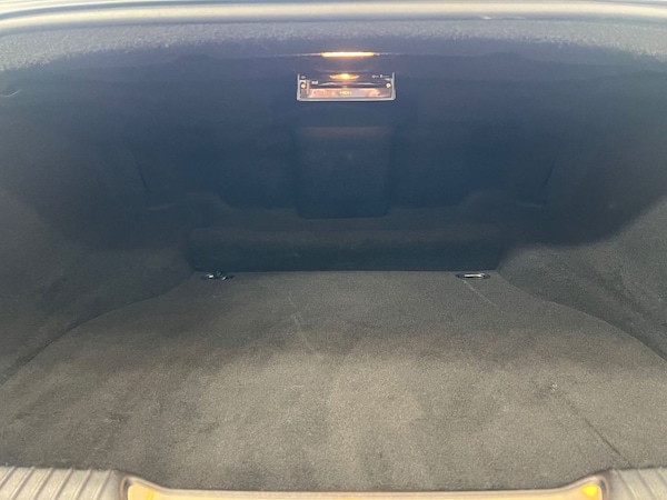 Used Jaguar XJ 2011 for sale - 76132927: Photo 23