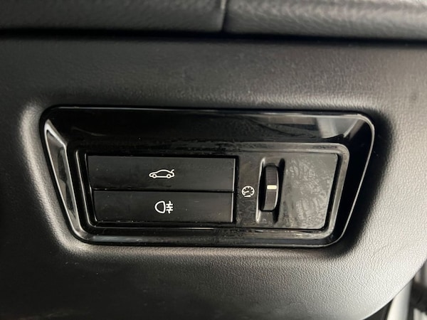 Used Jaguar XJ 2011 for sale - 76132927: Photo 43