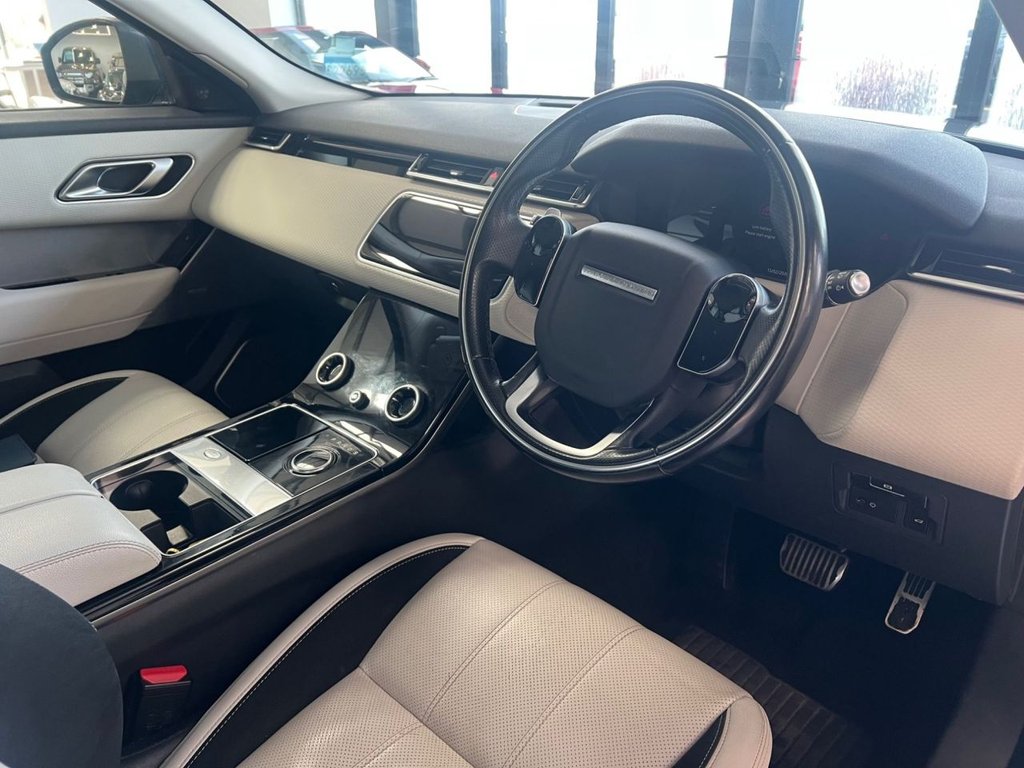 Used Land Rover Range Rover Velar 2018 for sale - 77608578: Photo 3