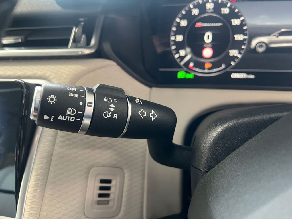 Used Land Rover Range Rover Velar 2018 for sale - 77608578: Photo 35