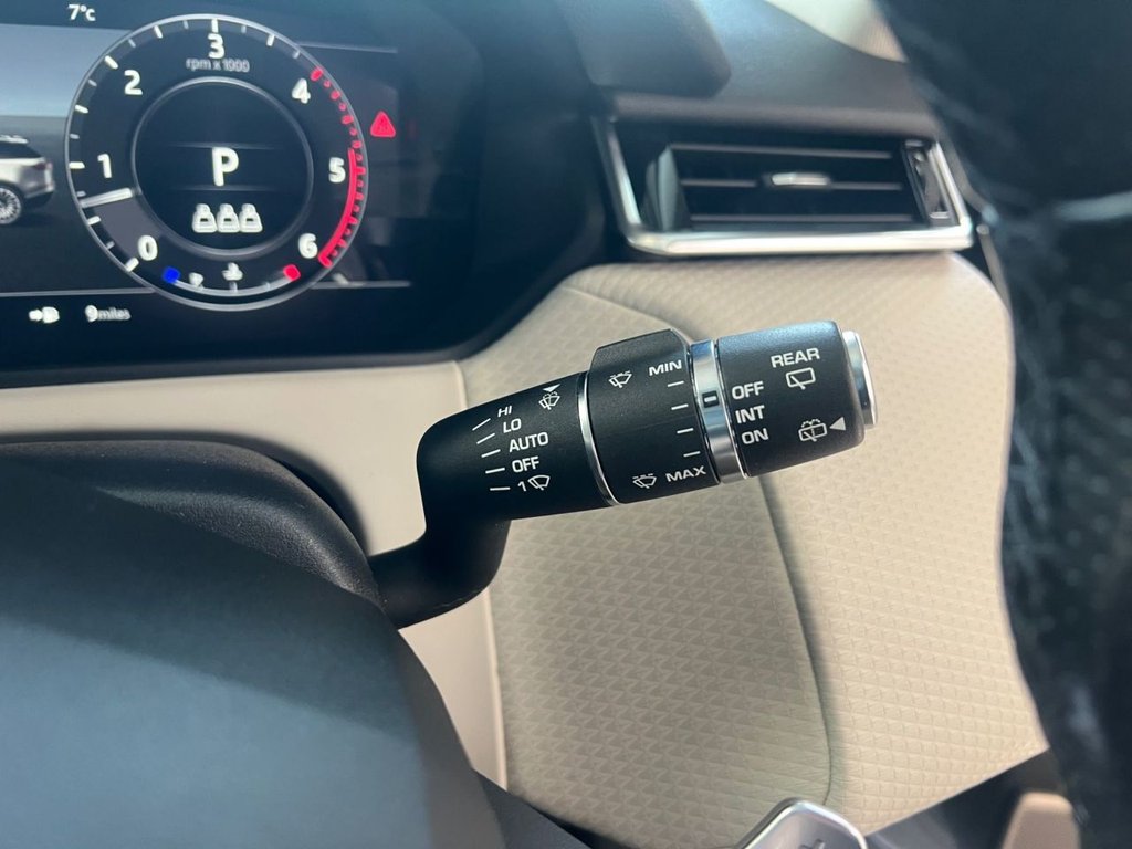 Used Land Rover Range Rover Velar 2018 for sale - 77608578: Photo 39