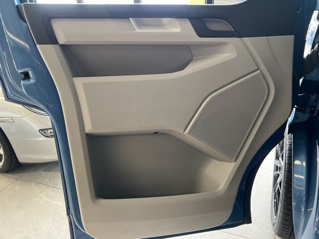 Used Volkswagen Transporter 2018 for sale - 76378478: Photo 41