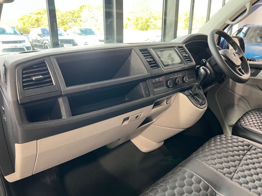 Used Volkswagen Transporter 2018 for sale - 76378478: Photo 44