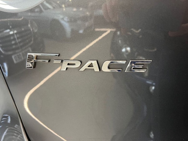 Used Jaguar F-Pace 2017 for sale - 76279488: Photo 23