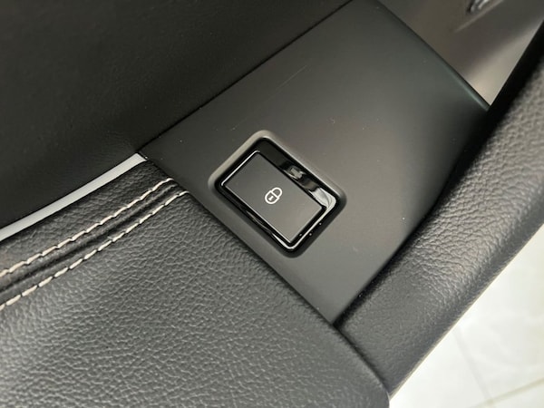 Used Jaguar F-Pace 2017 for sale - 76279488: Photo 29